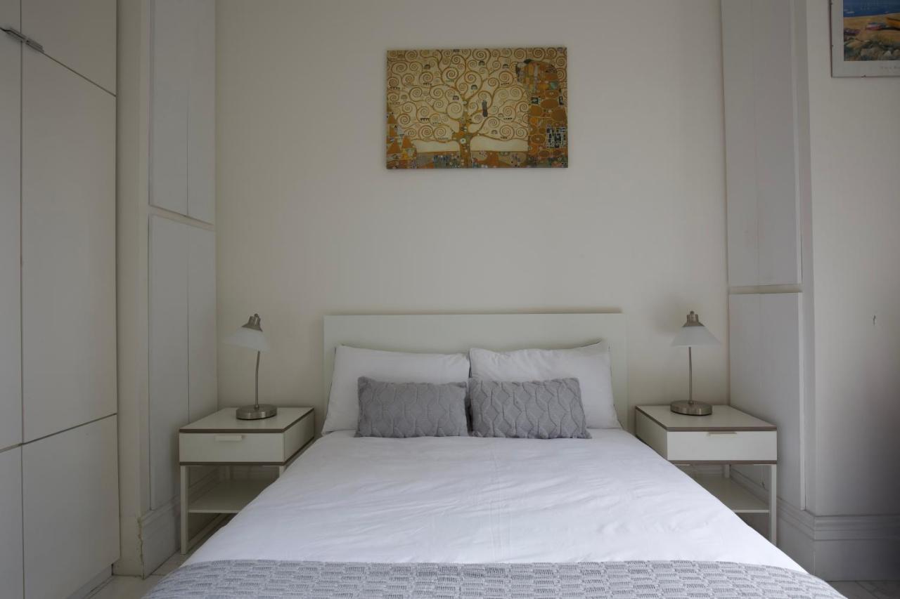Large 2 Beds Flat Overlooking Clapham Common Park London Exterior photo