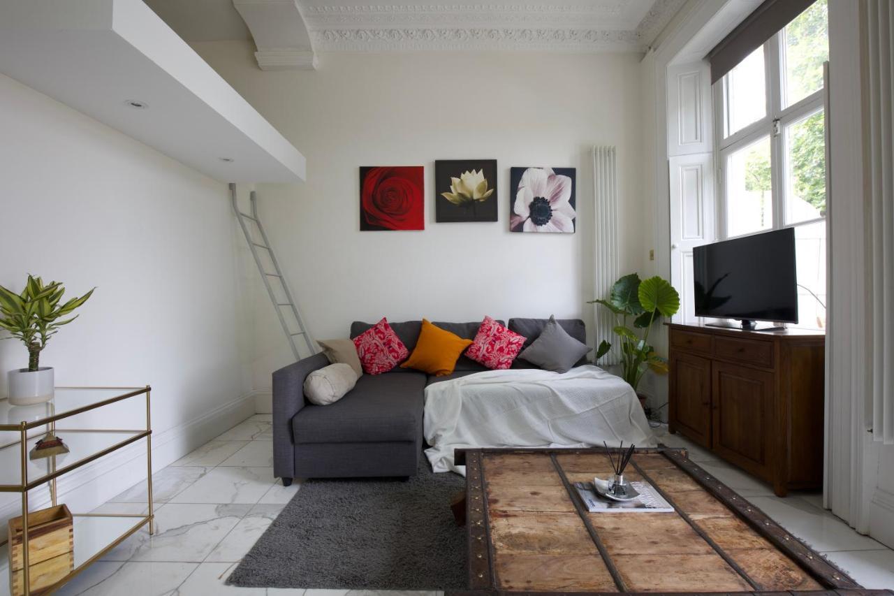 Large 2 Beds Flat Overlooking Clapham Common Park London Exterior photo