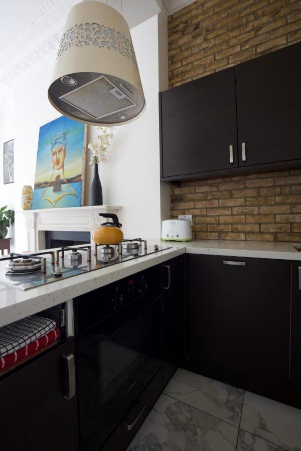 Large 2 Beds Flat Overlooking Clapham Common Park London Exterior photo